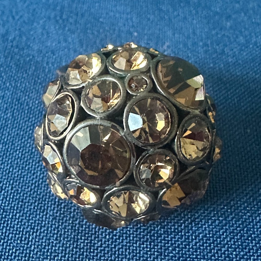 Women's Fashion Ring  w/ Multiple Topaz Stone Cluster
